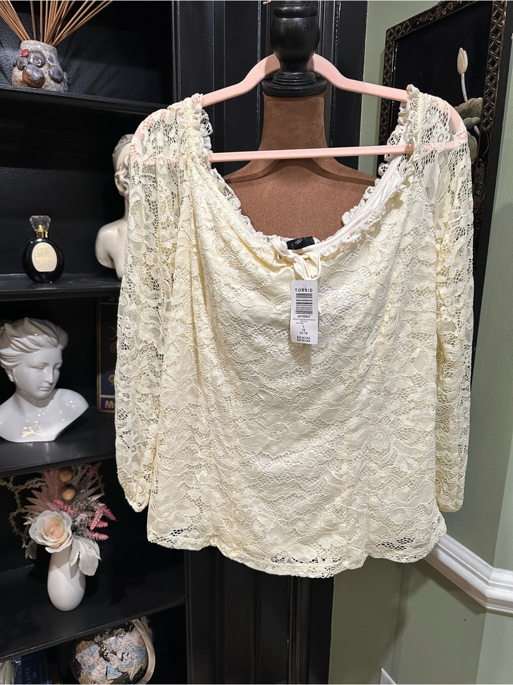 Torrid Ivory Lace Long Sleeve Blouse – Size 1X (14/16) – NWT